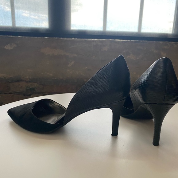 BANDOLINO Grenow D'Orsay Pumps size 8 Black Suede and Textured Heel - Picture 6 of 10